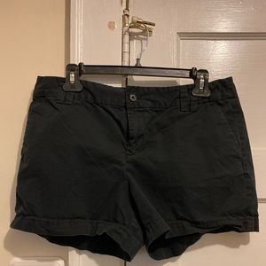 Ann Taylor LOFT black shorts size 10
